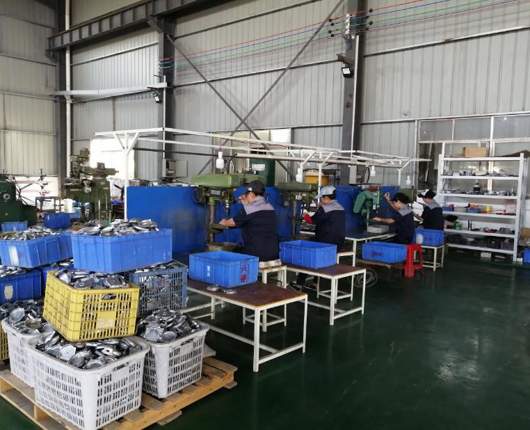 鉆孔攻絲設(shè)備